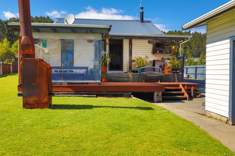 Photo of property in 49 Omapere Street, Dobson, Greymouth, 7805
