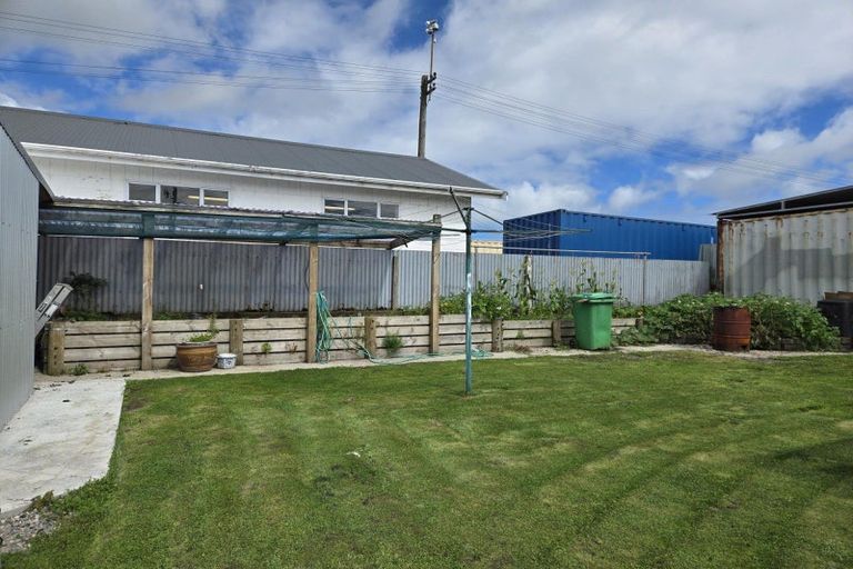 Photo of property in 6 Adderley Street, Westport, 7825