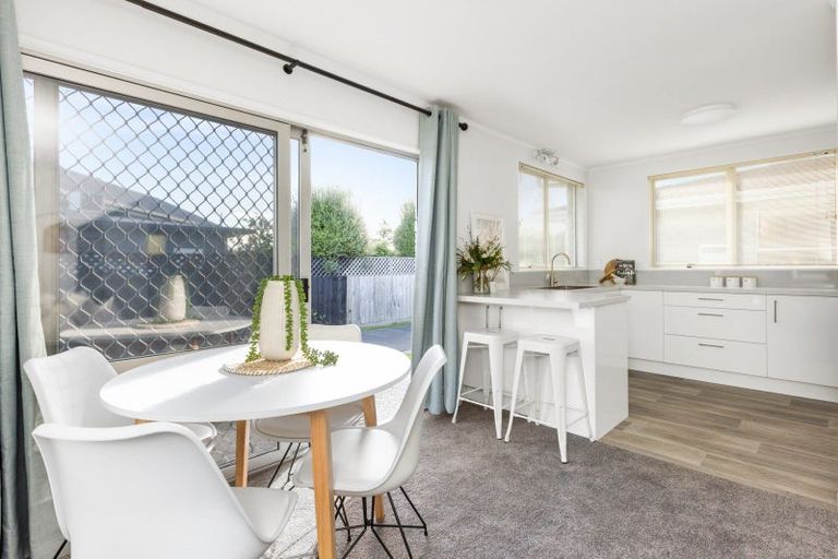 Photo of property in 21b Lannie Place, Greenmeadows, Napier, 4112