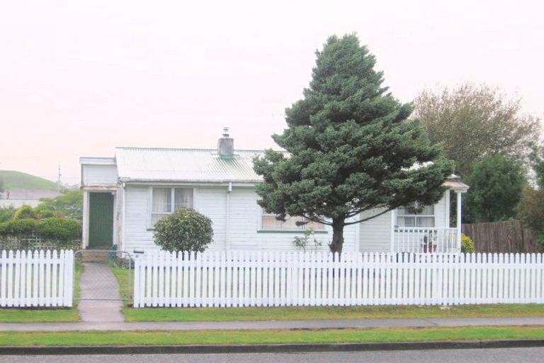Photo of property in 21 Baberton Street, Tokoroa, 3420