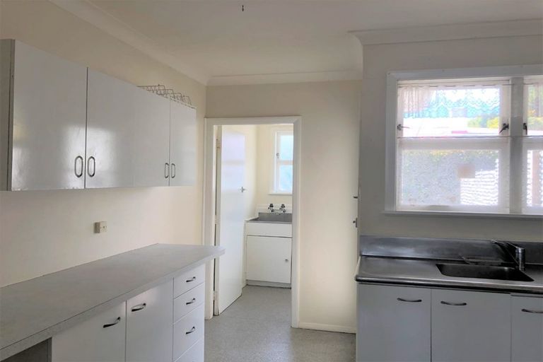 Photo of property in 130 Cambridge Street, Levin, 5510