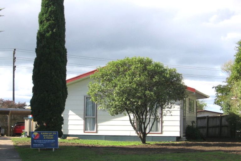 Photo of property in 23 Hindmarsh Street, Henderson, Auckland, 0612