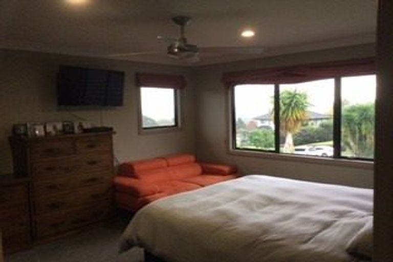 Photo of property in 11 Hillford Place, Welcome Bay, Tauranga, 3175