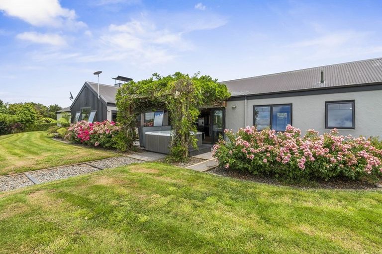 Photo of property in 28 Atkins Lane, Hamurana, Rotorua, 3097