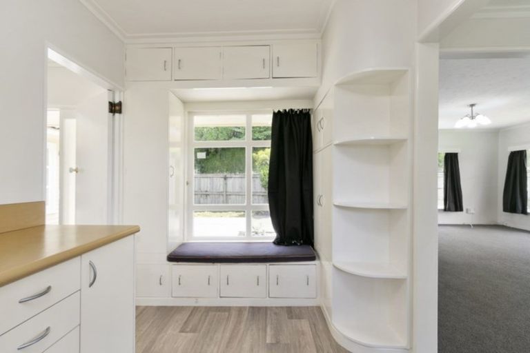 Photo of property in 286 Grounsell Crescent, Belmont, Lower Hutt, 5010