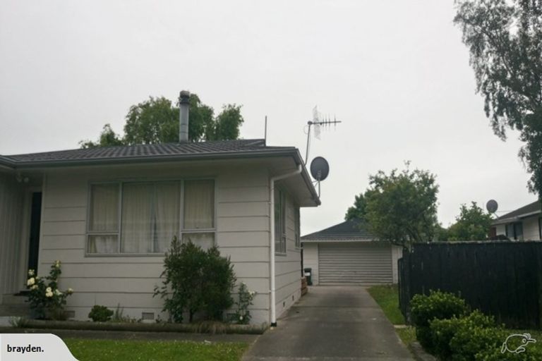 Photo of property in 3 Bryce Place, Kelvin Grove, Palmerston North, 4414
