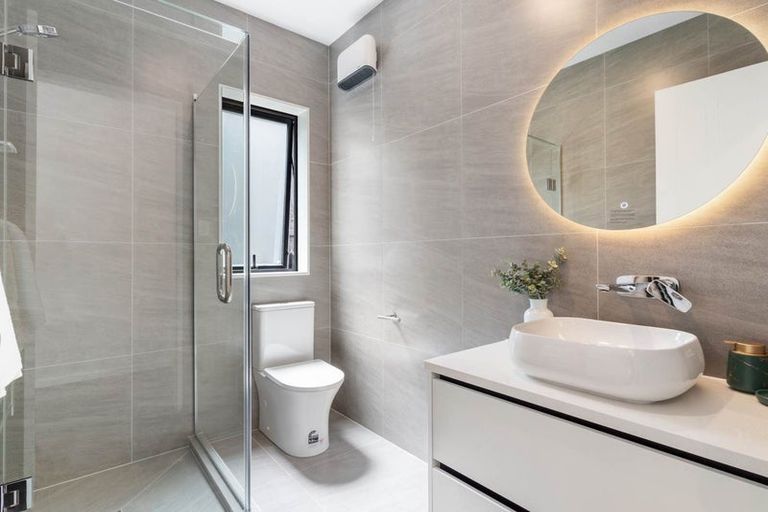 Photo of property in 92 Huanui Drive, Wainui, 0992