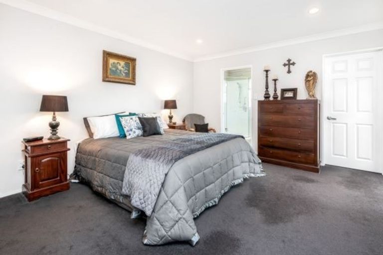 Photo of property in 201 Kilkenny Drive, East Tamaki Heights, Auckland, 2016