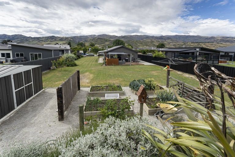 Photo of property in 32 Perriam Place, Mount Pisa, Cromwell, 9383