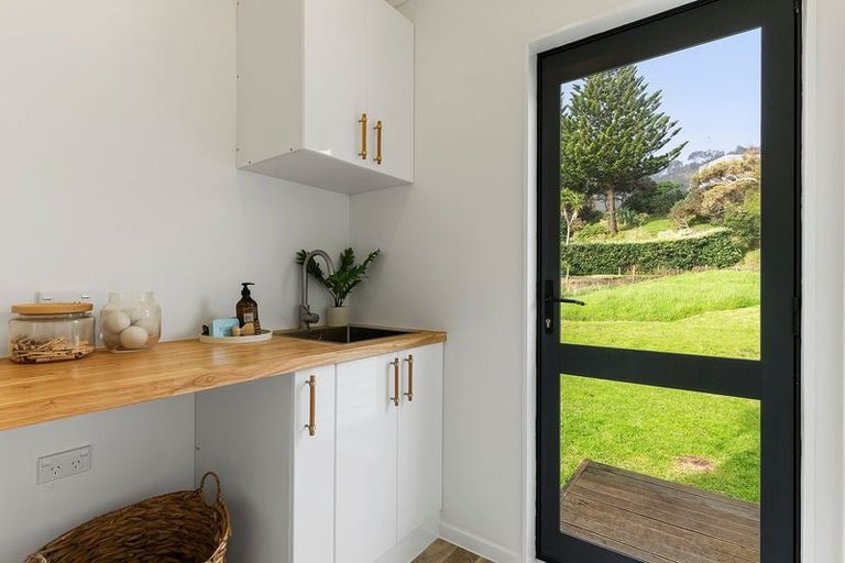 Photo of property in 333 Motutara Road, Muriwai, Waimauku, 0881