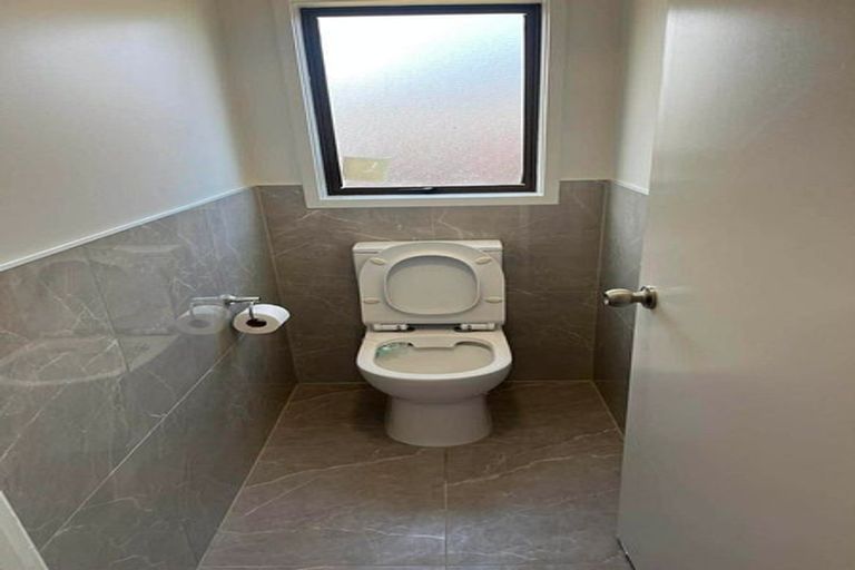 Photo of property in 2/107 Moore Street, Howick, Auckland, 2014