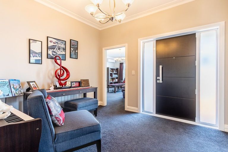 Photo of property in 315 Te Moana Road, Waikanae, 5036