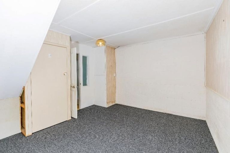 Photo of property in 2/36 Holland Road, Hillcrest, Auckland, 0627