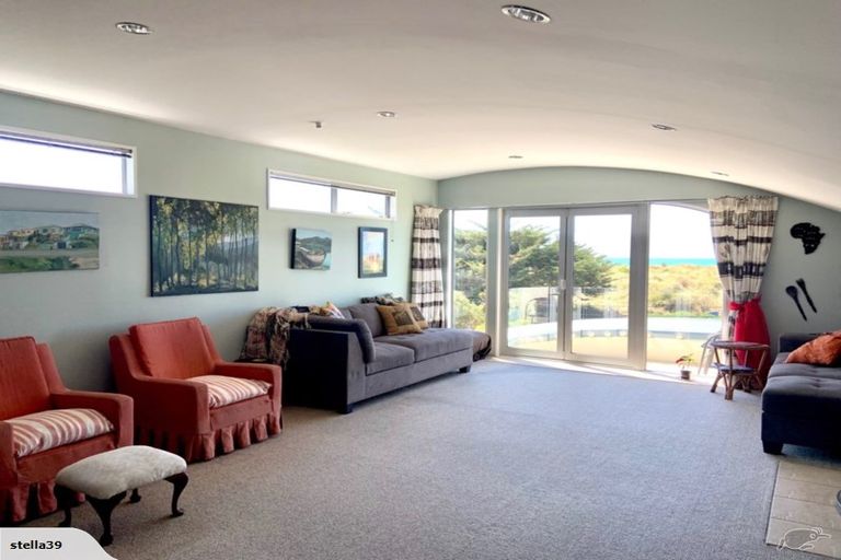 Photo of property in 378 Marine Parade, South New Brighton, Christchurch, 8062