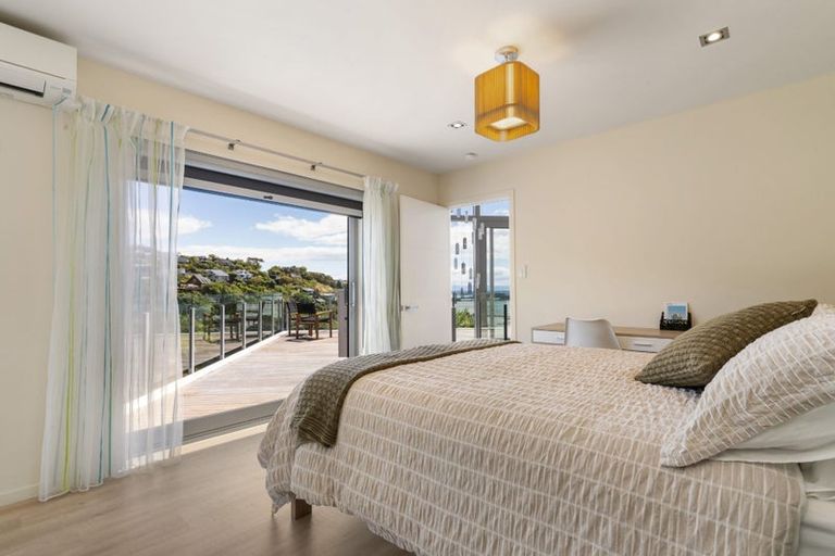 Photo of property in 11 Saint Remy Lane, Redcliffs, Christchurch, 8081