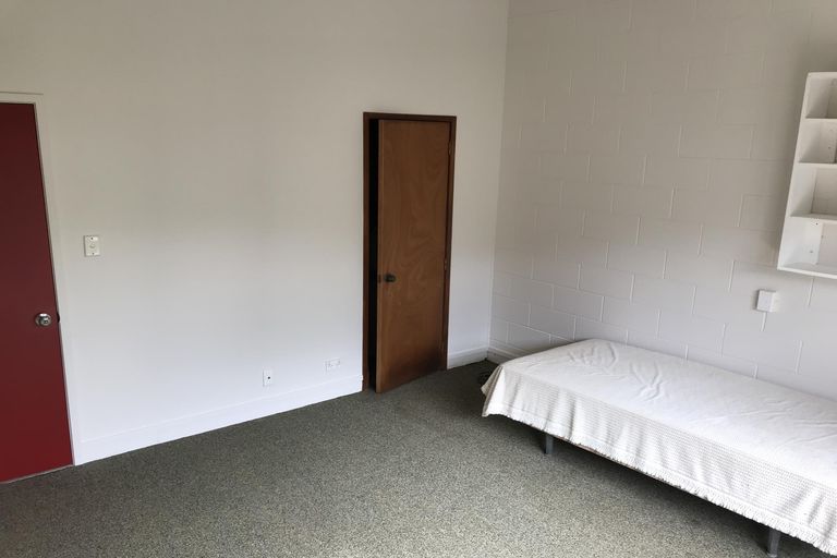 Photo of property in 18a Gledstane Road, Stanmore Bay, Whangaparaoa, 0932