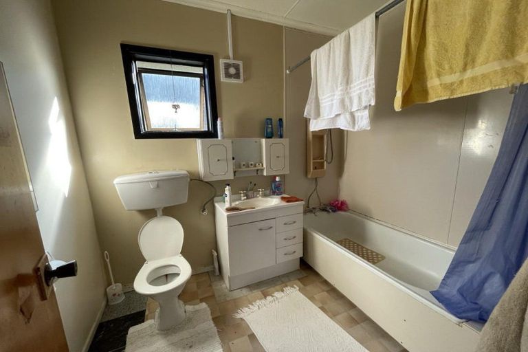 Photo of property in 28 Seafront Road, Castlecliff, Whanganui, 4501