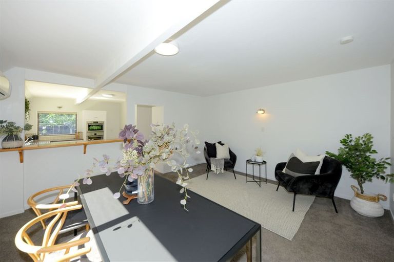 Photo of property in 1/10 Glenburn Place, Avonhead, Christchurch, 8042