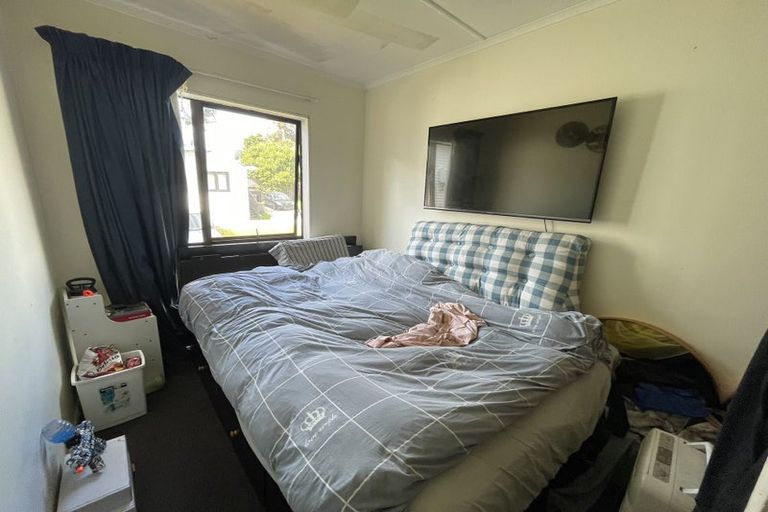 Photo of property in 162 Edmonton Road, Te Atatu South, Auckland, 0610