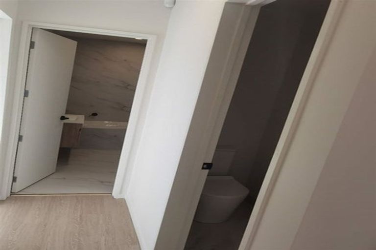 Photo of property in 76 Biokovo Street, Massey, Auckland, 0614