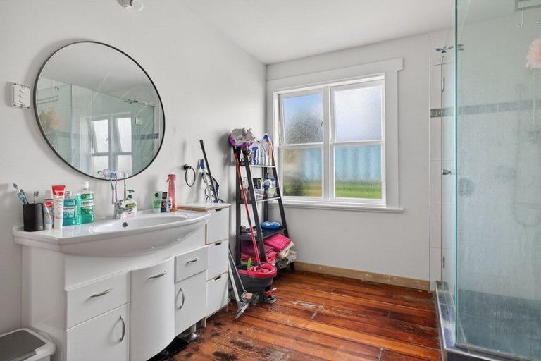 Photo of property in 1a Wellington Street, Feilding, 4702