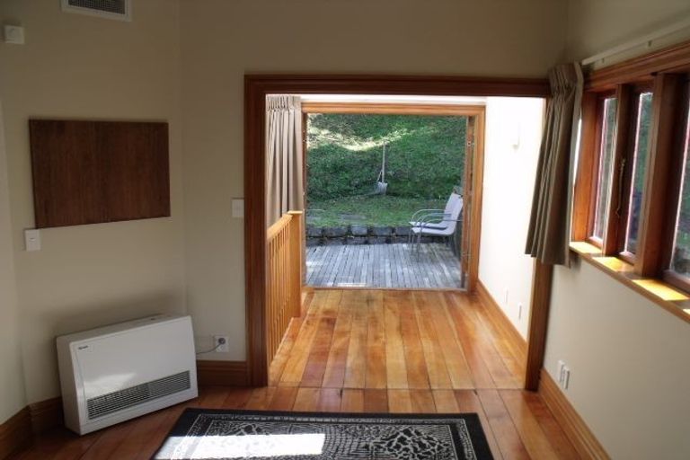 Photo of property in 27 Moffitt Street, Vogeltown, Wellington, 6021