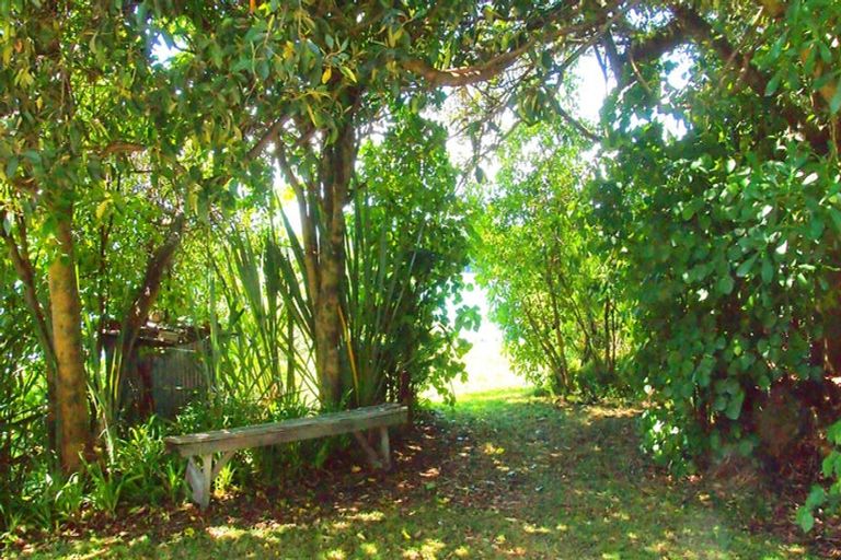 Photo of property in 8313 State Highway 35, Whanarua Bay, Te Kaha, 3199