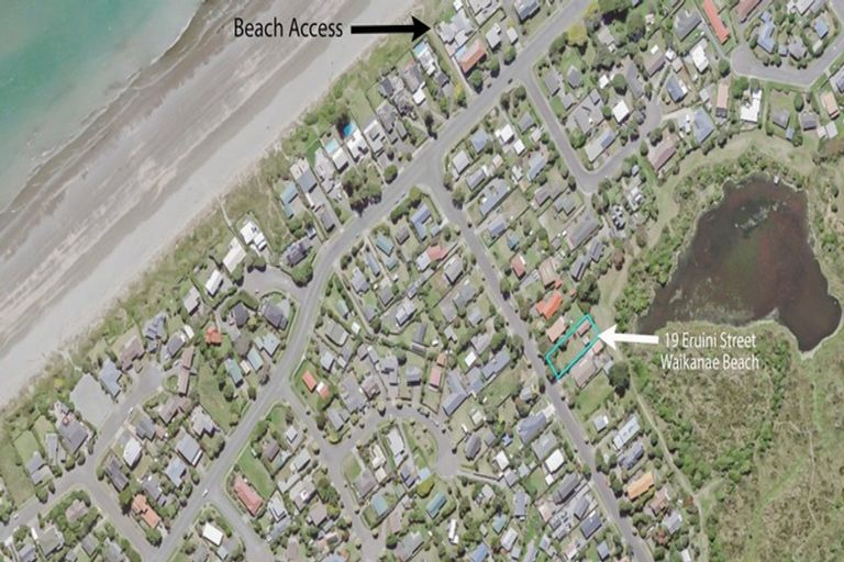 Photo of property in 19 Eruini Street, Waikanae Beach, Waikanae, 5036