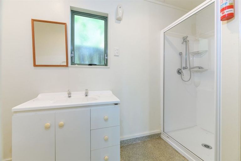 Photo of property in 85 Gloria Avenue, Te Atatu Peninsula, Auckland, 0610