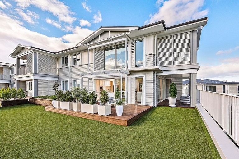 Photo of property in 164 Landmark Terrace, Orewa, 0931