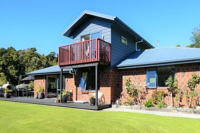 Photo of property in 1089 Marsden Road, Marsden, Greymouth, 7872