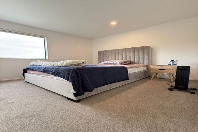 Photo of property in 31b Crestview Rise, Papakura, 2110
