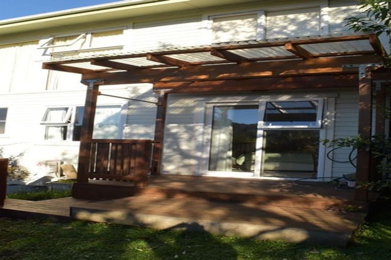 Photo of property in 18 Collier Avenue, Karori, Wellington, 6012