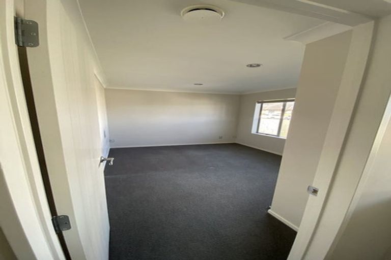 Photo of property in 12 Muirlea Drive, Flat Bush, Auckland, 2016
