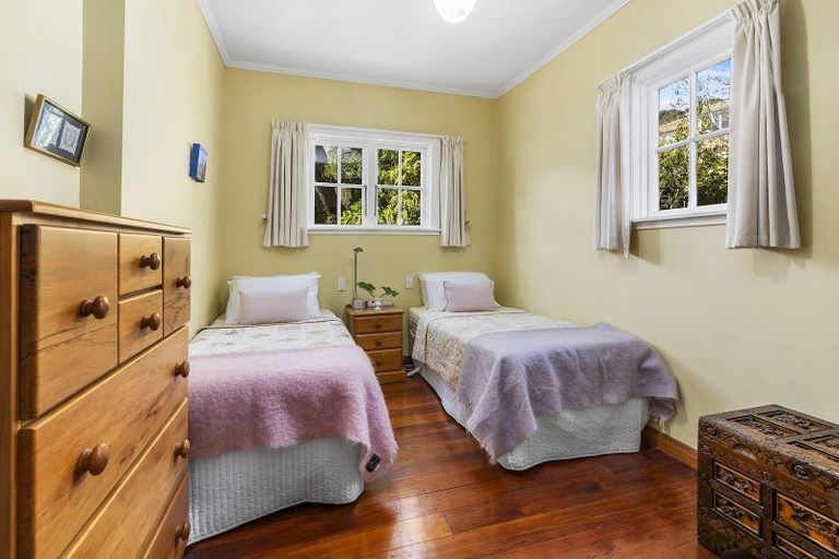 Photo of property in 15 Streatlam Crescent, Strathmore Park, Wellington, 6022