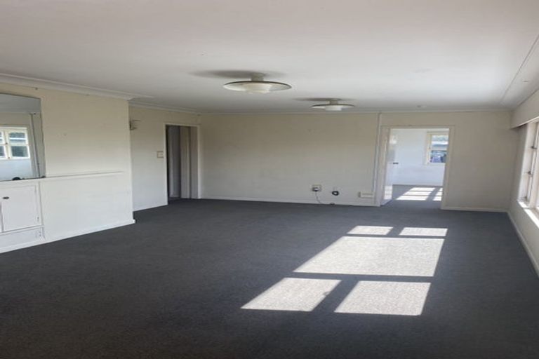 Photo of property in 30 Hillcrest Road, Hillcrest, Hamilton, 3216