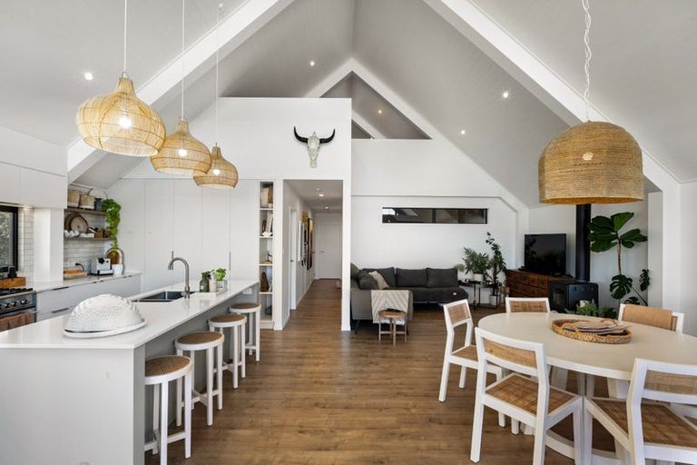 Photo of property in 10b Beach Road, Waihi Beach, 3611