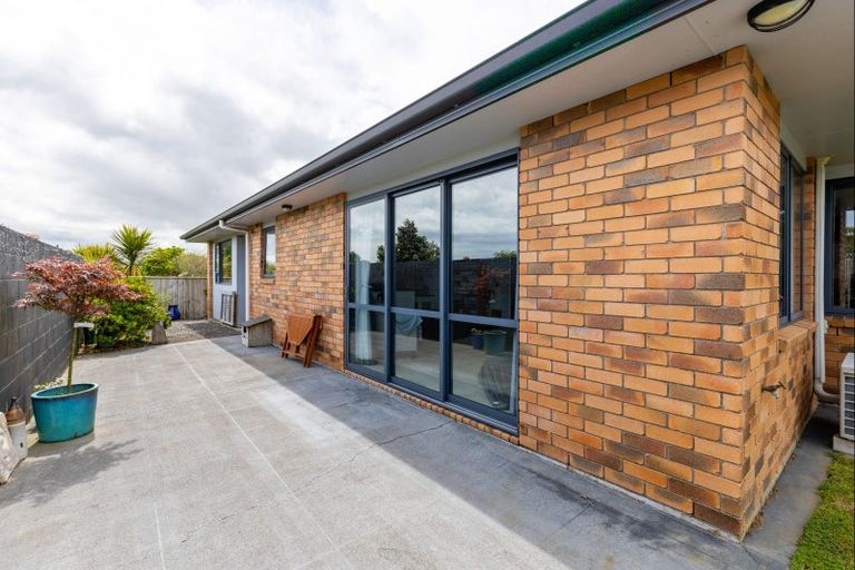 Photo of property in 184 Tukapa Street, Westown, New Plymouth, 4310