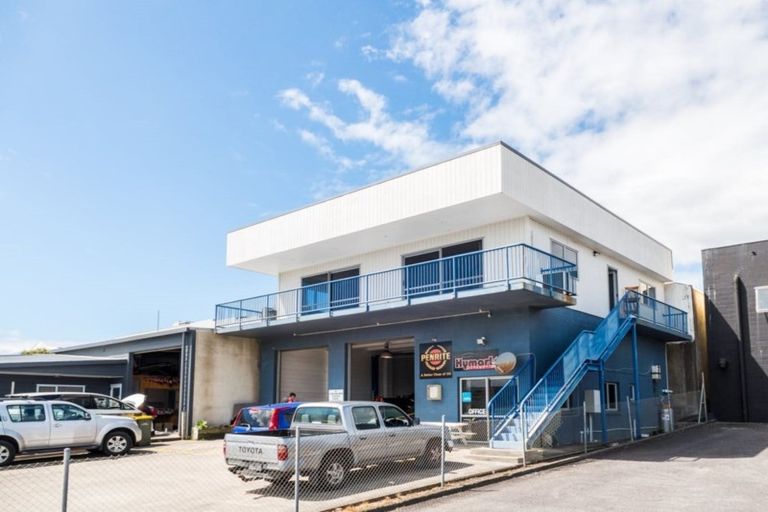 Photo of property in 138 Molesworth Street, New Plymouth, 4312