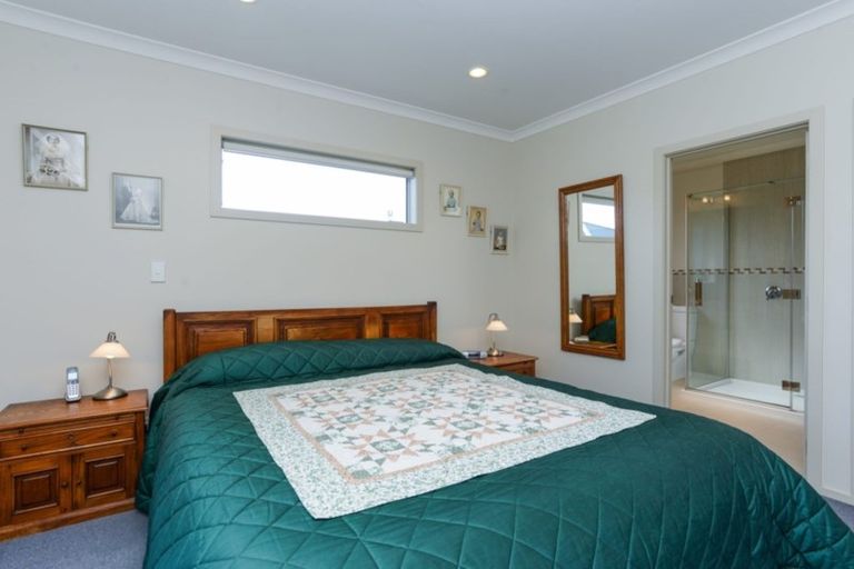 Photo of property in 50 Kapiti Drive, Poraiti, Napier, 4112