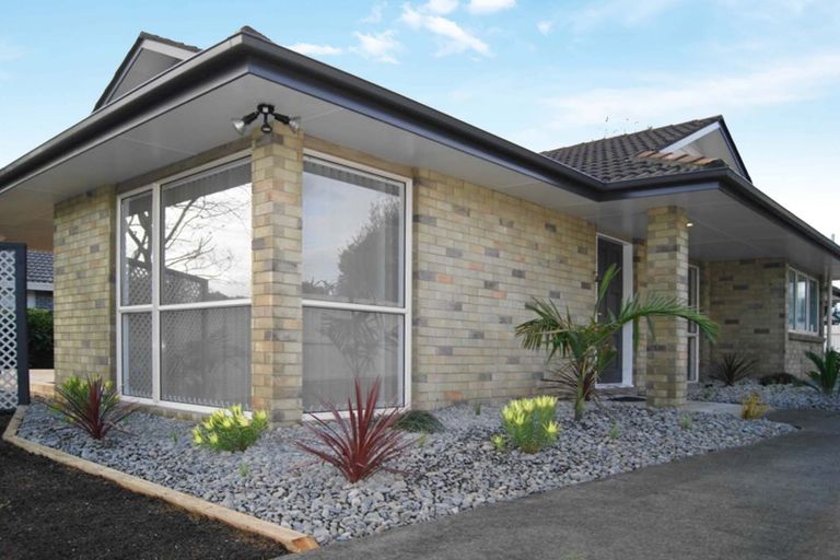 Photo of property in 61 Brylee Drive, Conifer Grove, Takanini, 2112