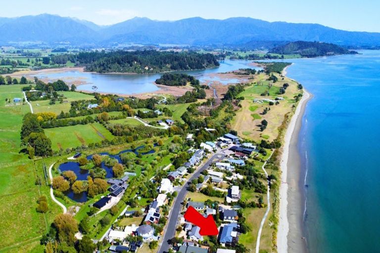 Photo of property in 62 Selwyn Street, Pohara, Takaka, 7183