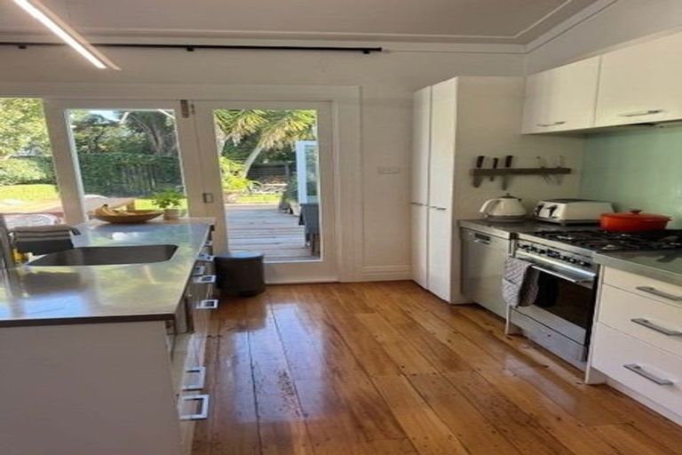 Photo of property in 9 Hall Street, Napier South, Napier, 4110