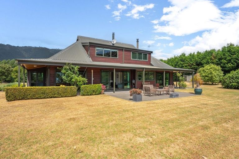 Photo of property in 25 Kensington Drive, Peka Peka, Waikanae, 5391