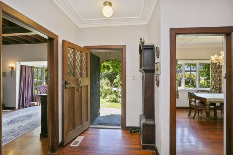 Photo of property in 16 Hauraki Street, Karori, Wellington, 6012