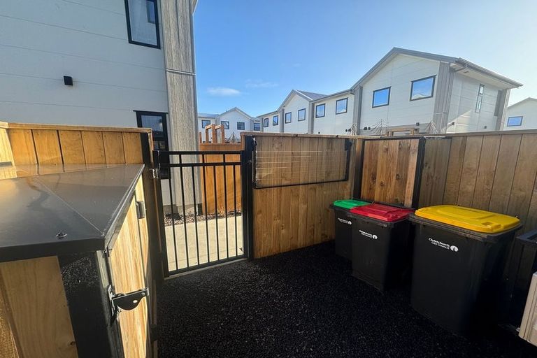 Photo of property in 9/180 Marine Parade, New Brighton, Christchurch, 8083
