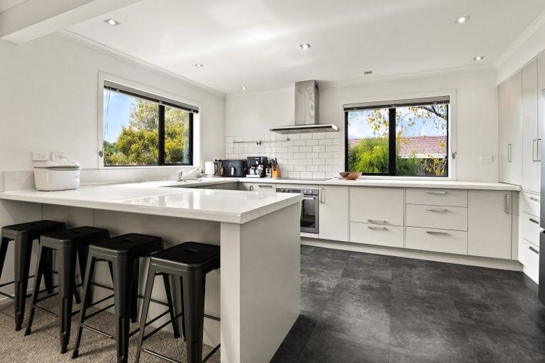 Photo of property in 75 Glenross Street, Glenross, Dunedin, 9011