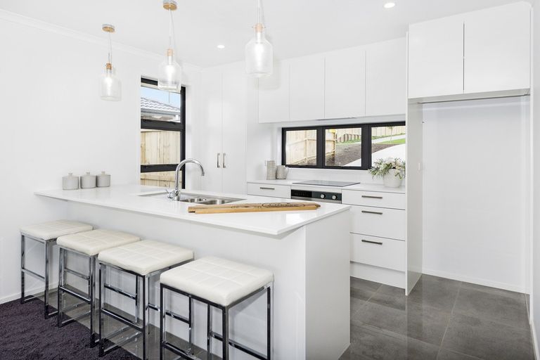 Photo of property in 32 Raithburn Terrace, Pokeno, 2402