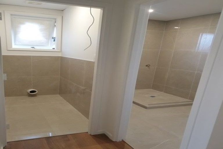 Photo of property in 43 Larne Avenue, Pakuranga Heights, Auckland, 2010