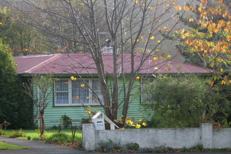 Photo of property in 284 Stokes Valley Road, Stokes Valley, Lower Hutt, 5019